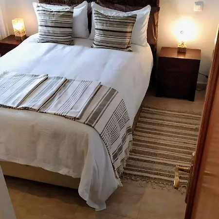 El Castillo Apartment La Adrada