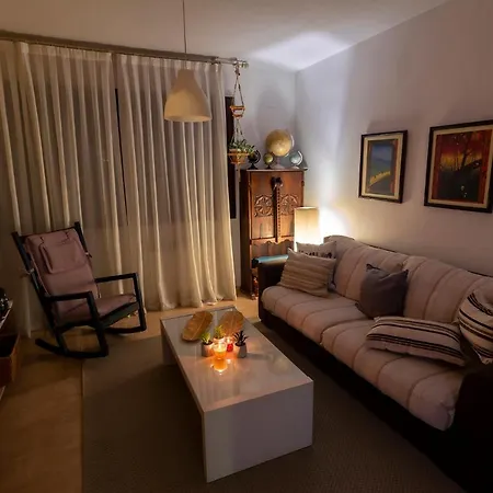 El Castillo Apartment *